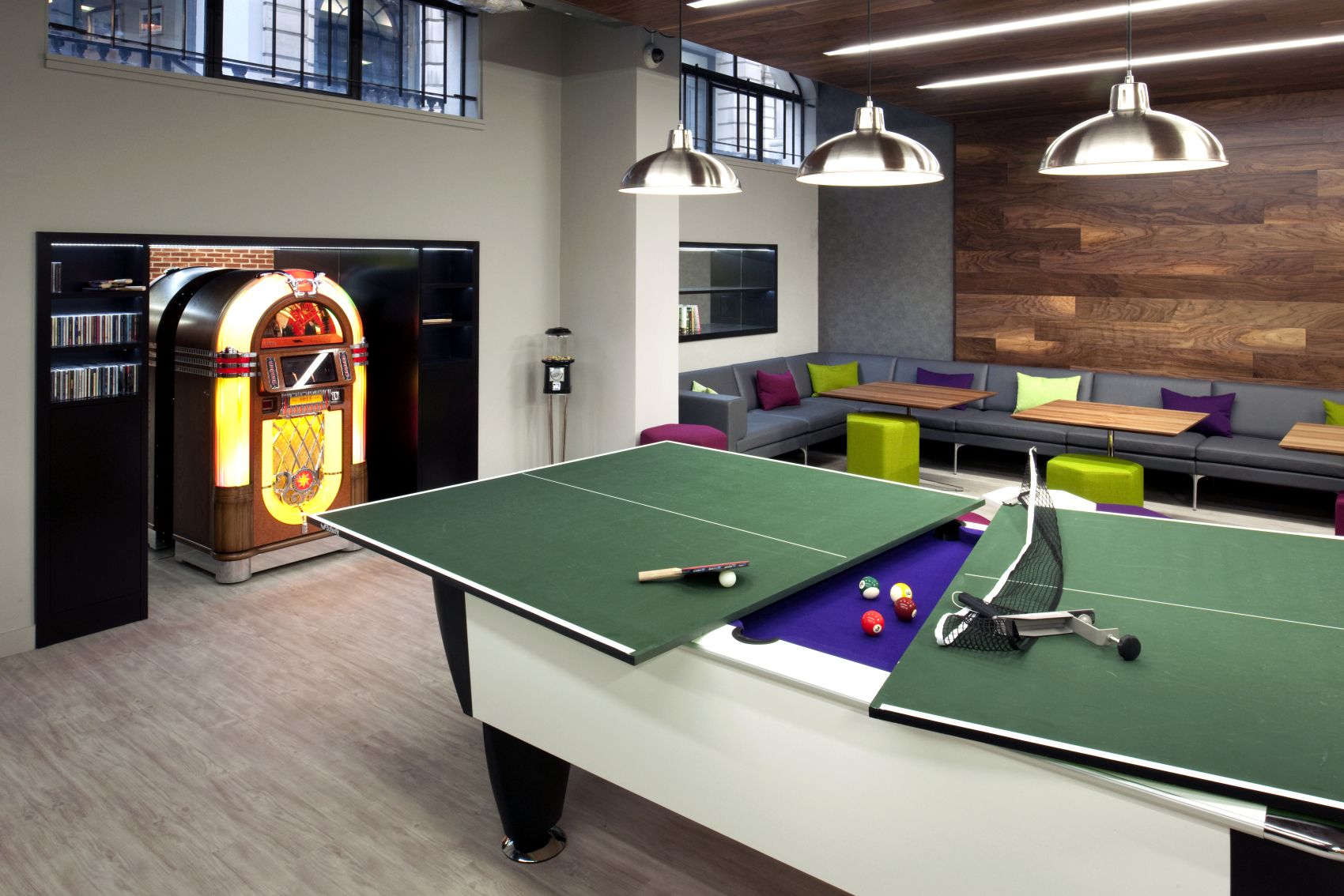 Designing-a-recreation-room-for-your-employees-1