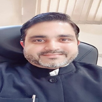 Dr-Ashut-